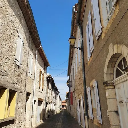La Cour Saint Louis Bed & Breakfast *