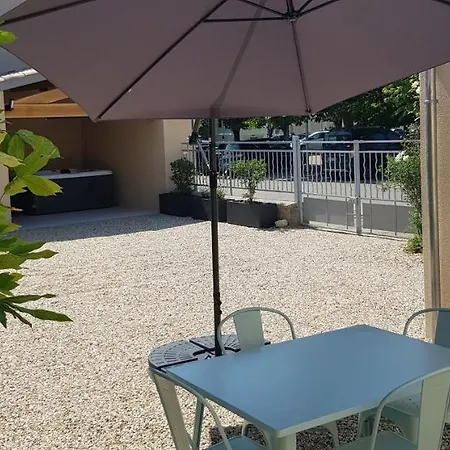 La Cour Saint Louis Bed & Breakfast *