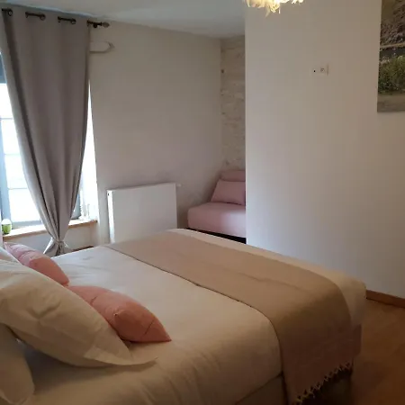 La Cour Saint Louis Bed & Breakfast